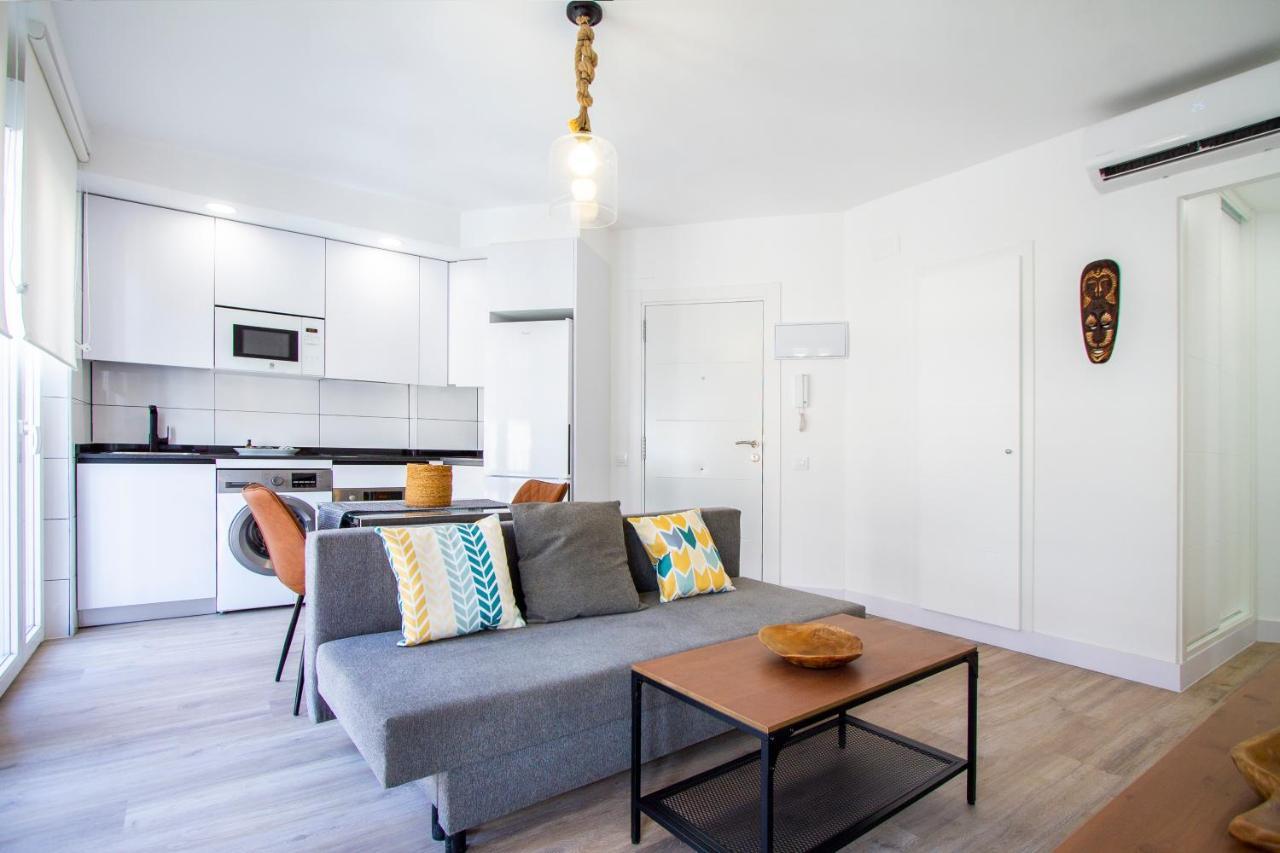 Apartamentos Cuatro Caminos Madrid Esterno foto
