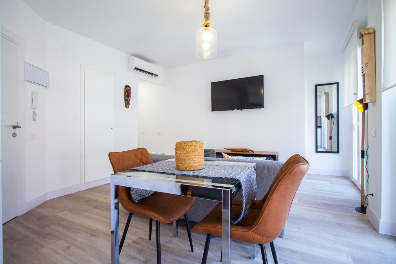 Apartamentos Cuatro Caminos Madrid Esterno foto