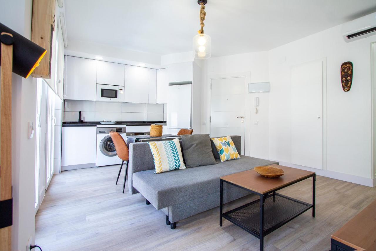 Apartamentos Cuatro Caminos Madrid Esterno foto
