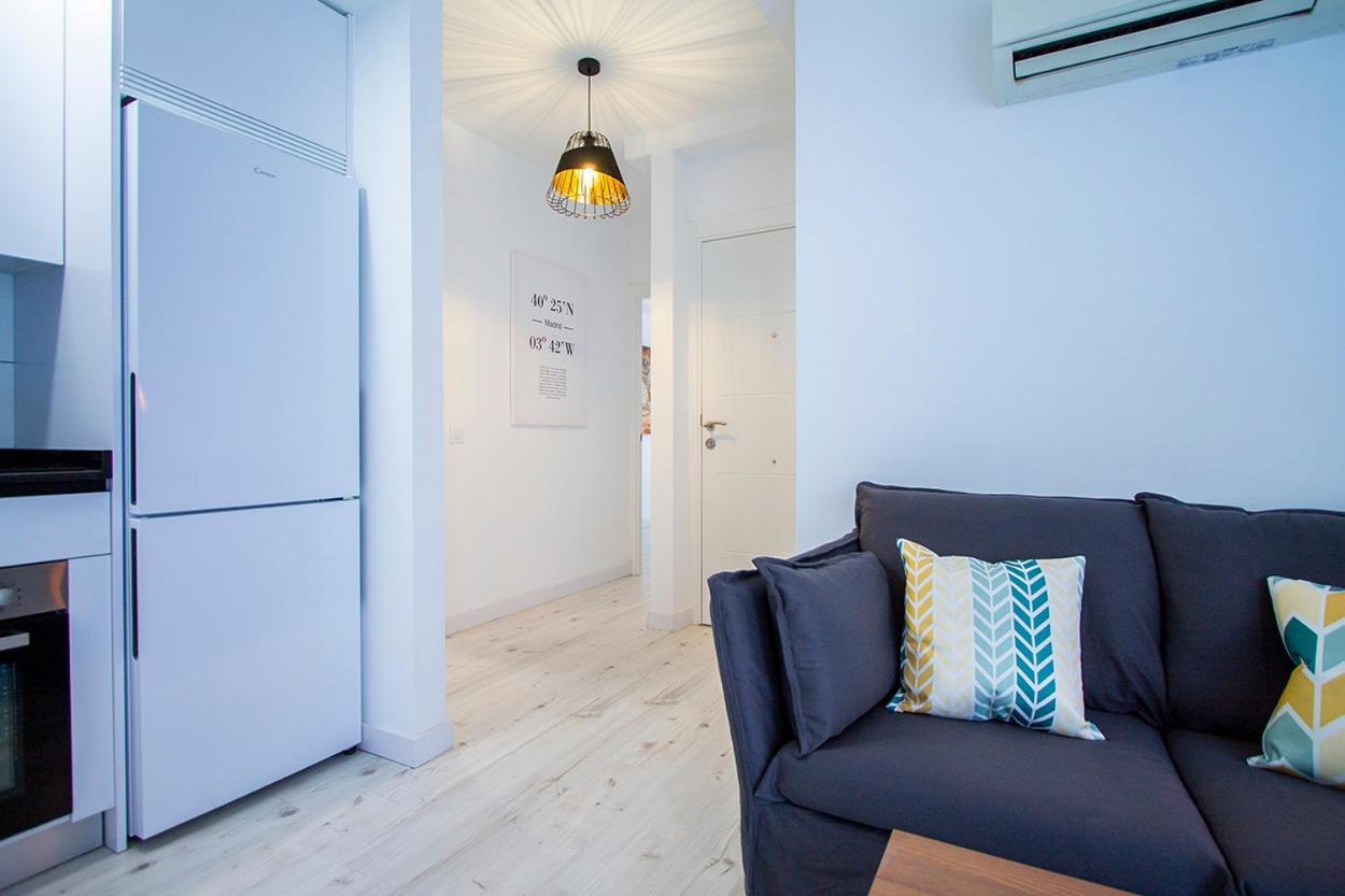 Apartamentos Cuatro Caminos Madrid Esterno foto