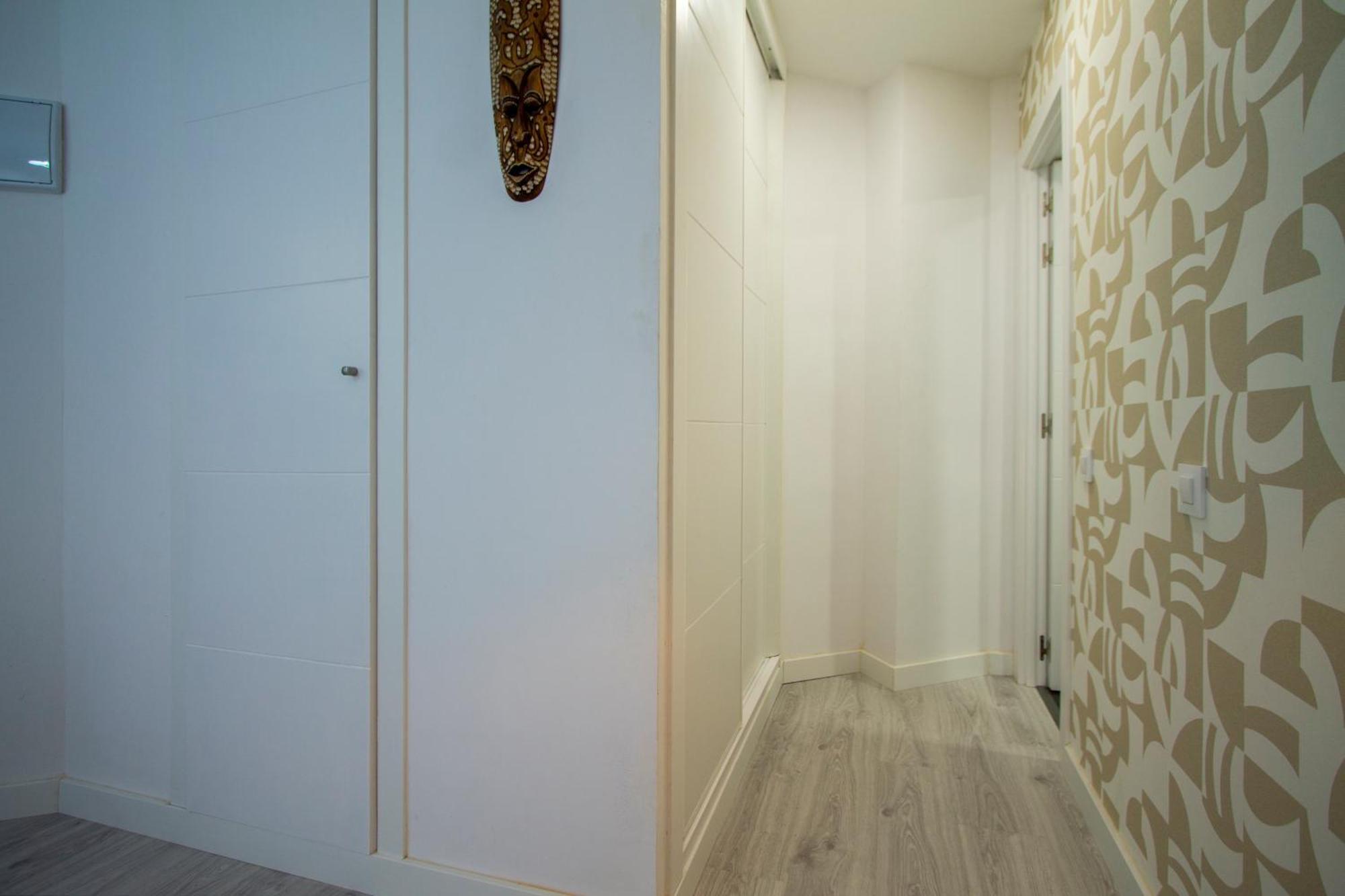 Apartamentos Cuatro Caminos Madrid Esterno foto